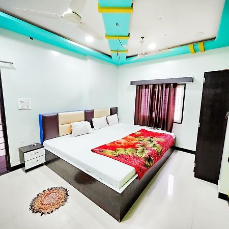 Hotel Ramghat View Ujjain Buitenkant foto