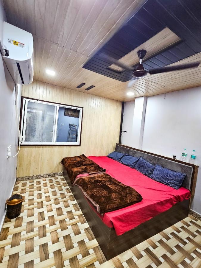 Hotel Ramghat View Ujjain Buitenkant foto